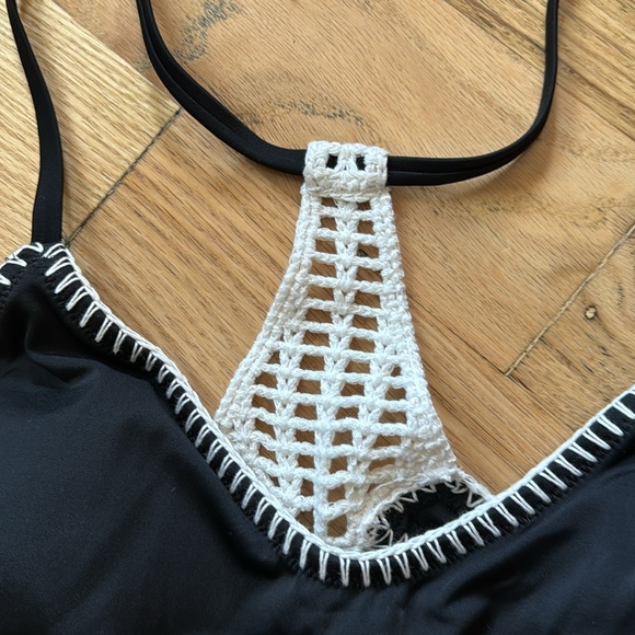 Victoria’s Secret top, new with tags. - Picture 2 of 4